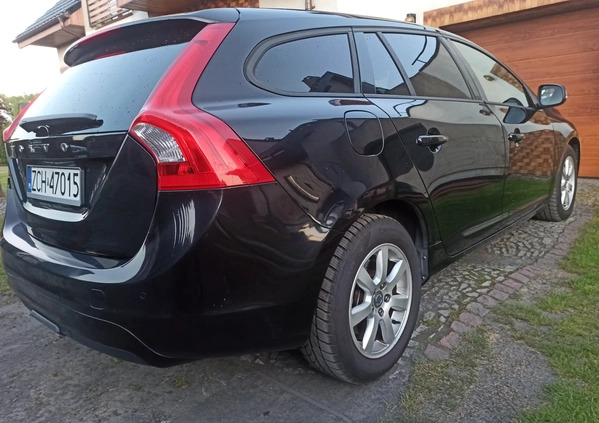 Volvo V60 cena 31600 przebieg: 233114, rok produkcji 2013 z Choszczno małe 596